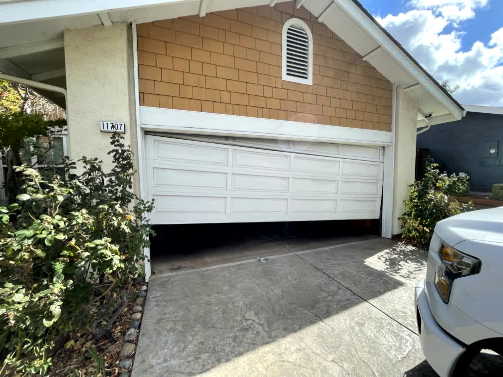 Garage Door Off Track Repair Walnut Creek